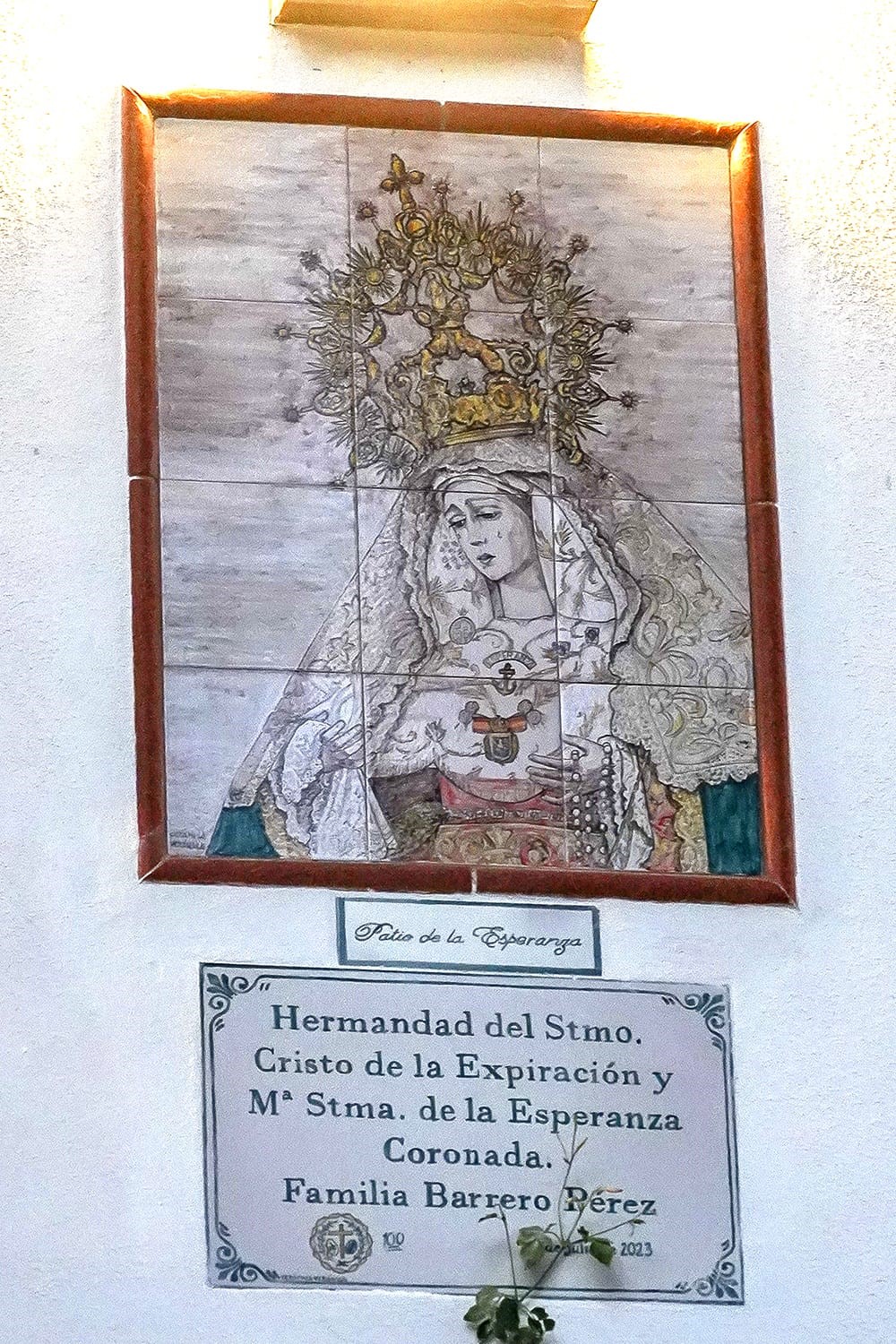 Azulejo con la imagen de la Santsima Virgen